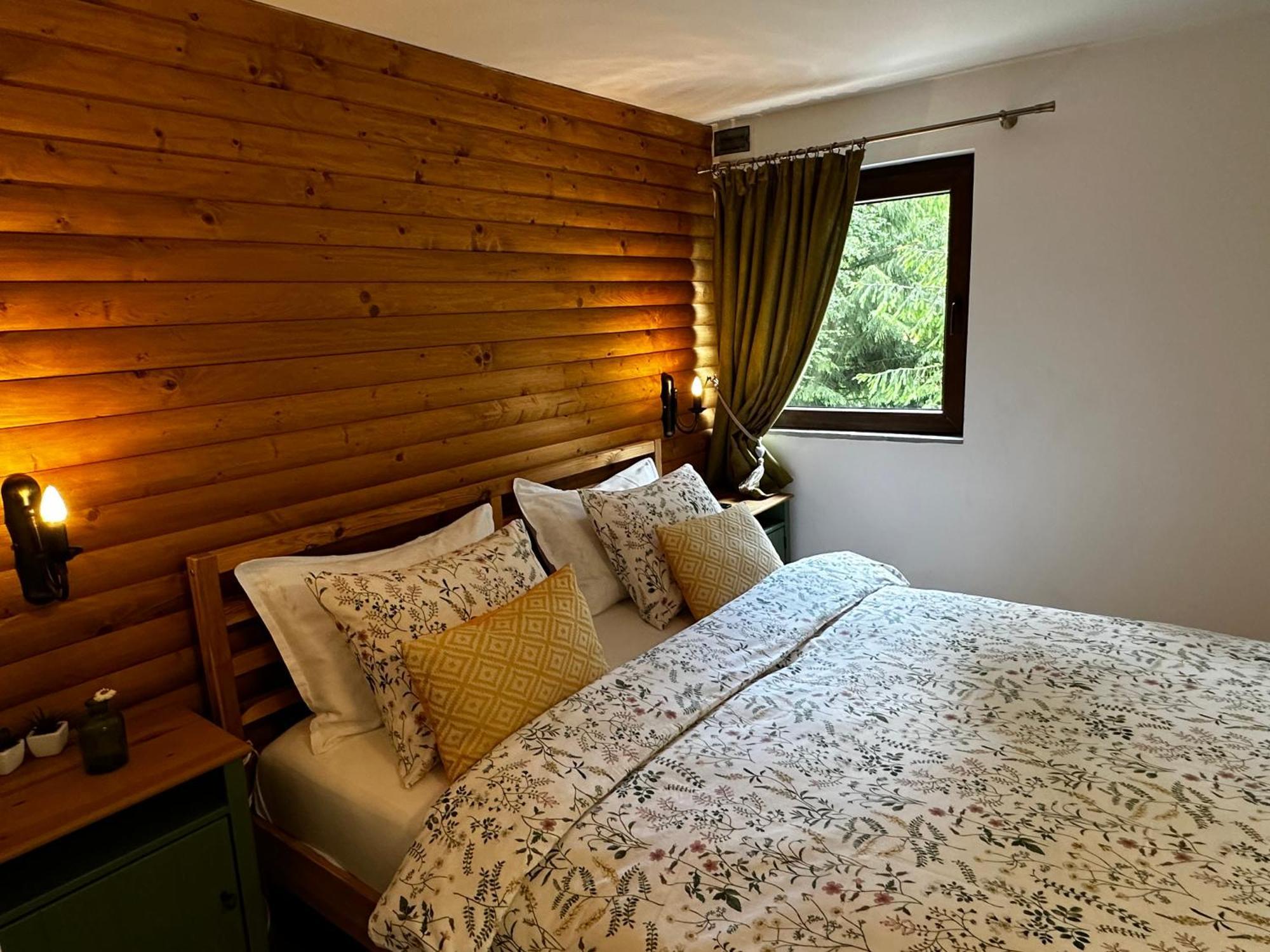 Mountain Chalet - Cabana La Muntele Baisorii Muntele Cacovei  ภายนอก รูปภาพ