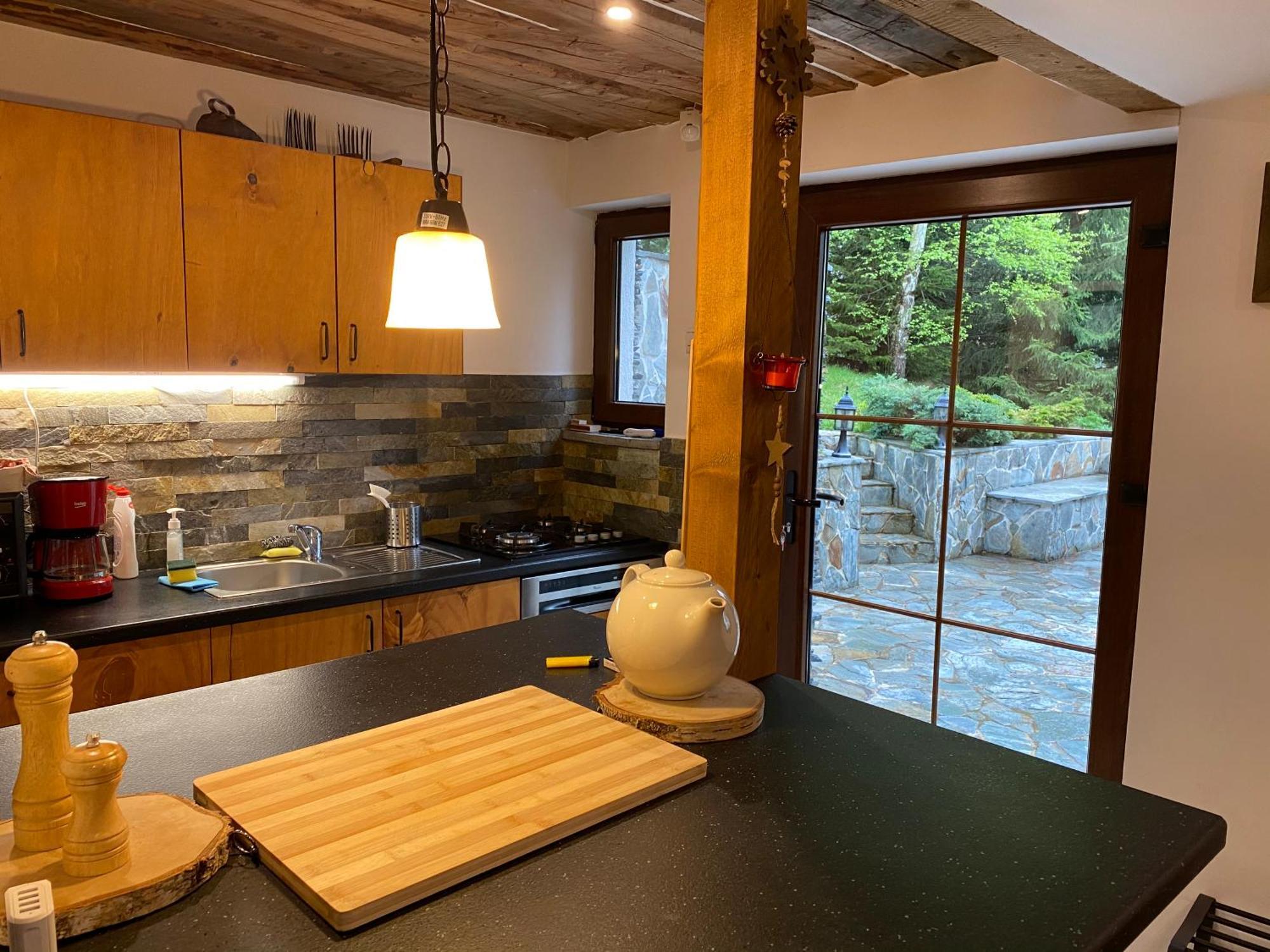 Mountain Chalet - Cabana La Muntele Baisorii Muntele Cacovei  ภายนอก รูปภาพ